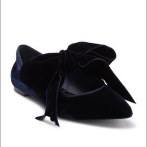 Tory Burch Clara Bow Navy Blue flat size 5.5